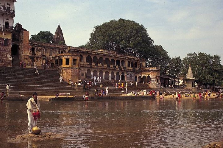 destination image