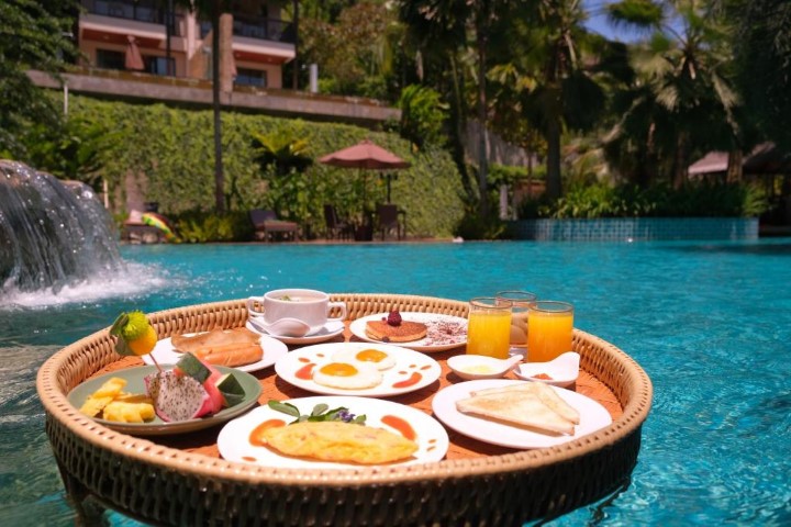 Hula Hula Resort and Spa