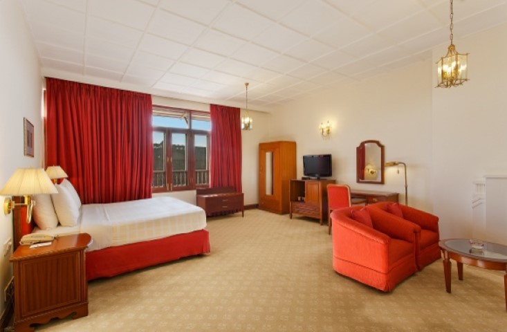 Clarks Hotel