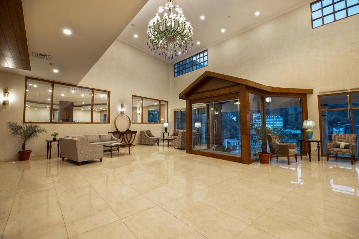 Larisa Resort Shimla - Shimla